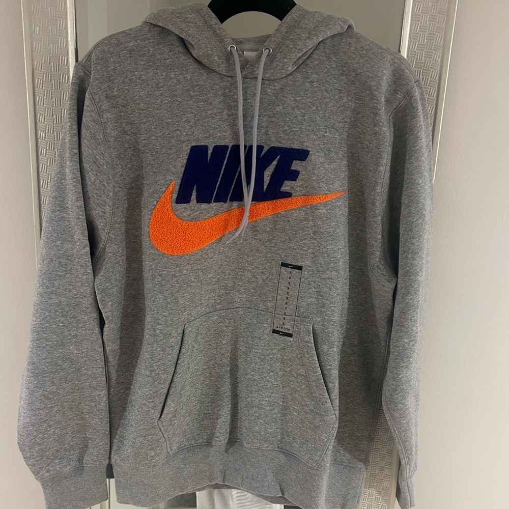 Nike Men’s Gray Hoodie with Fleece Logo - Picture 2 of 4